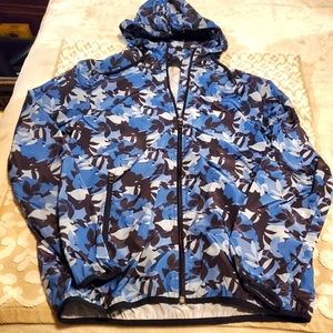 ⬇️Zara Man slim fit light jacket